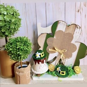 ☘️ St. Patrick’s Day Hair Clips / Mug Toppers